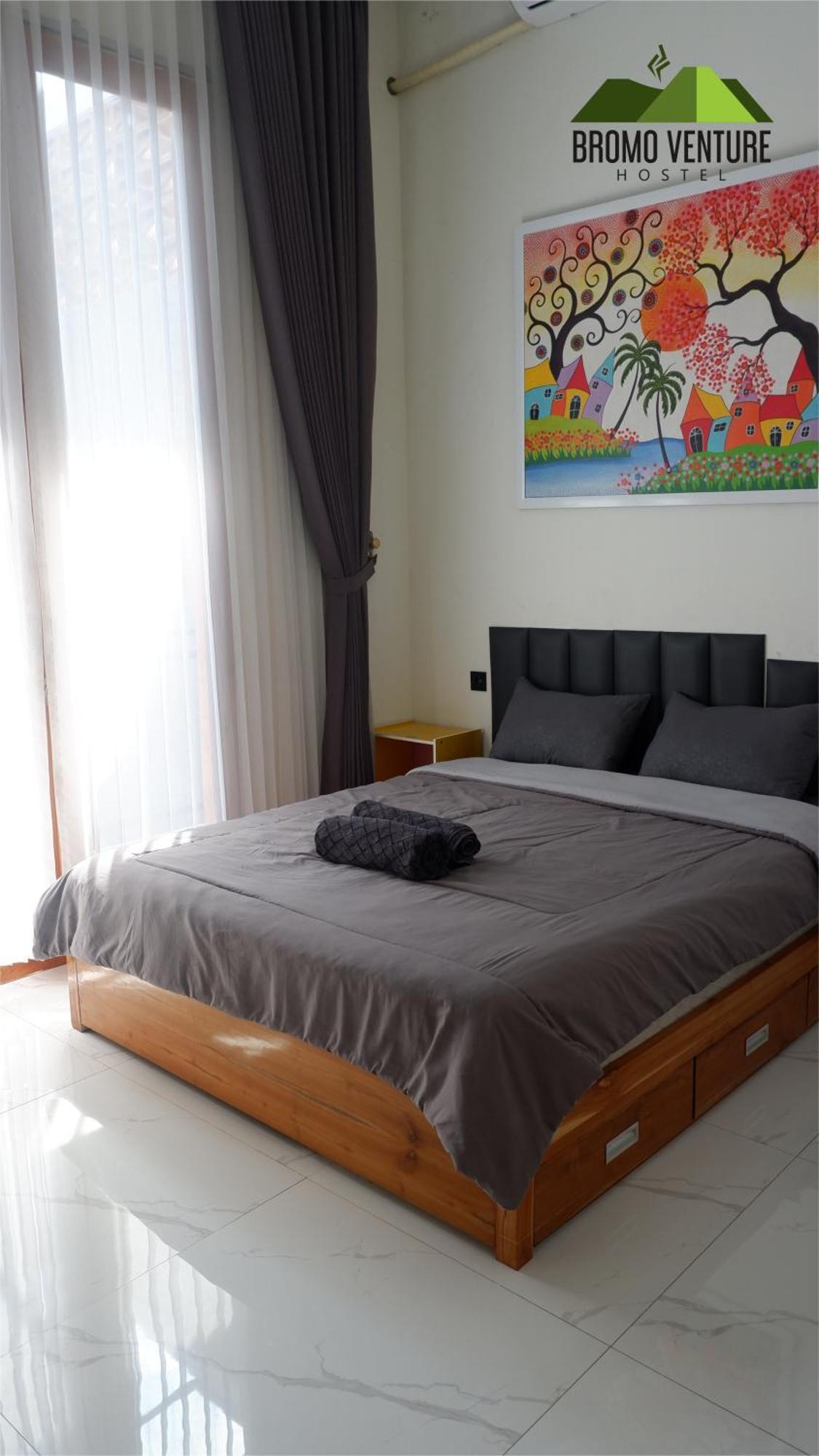 Bromo Venture Hostel Probolinggo Bagian luar foto