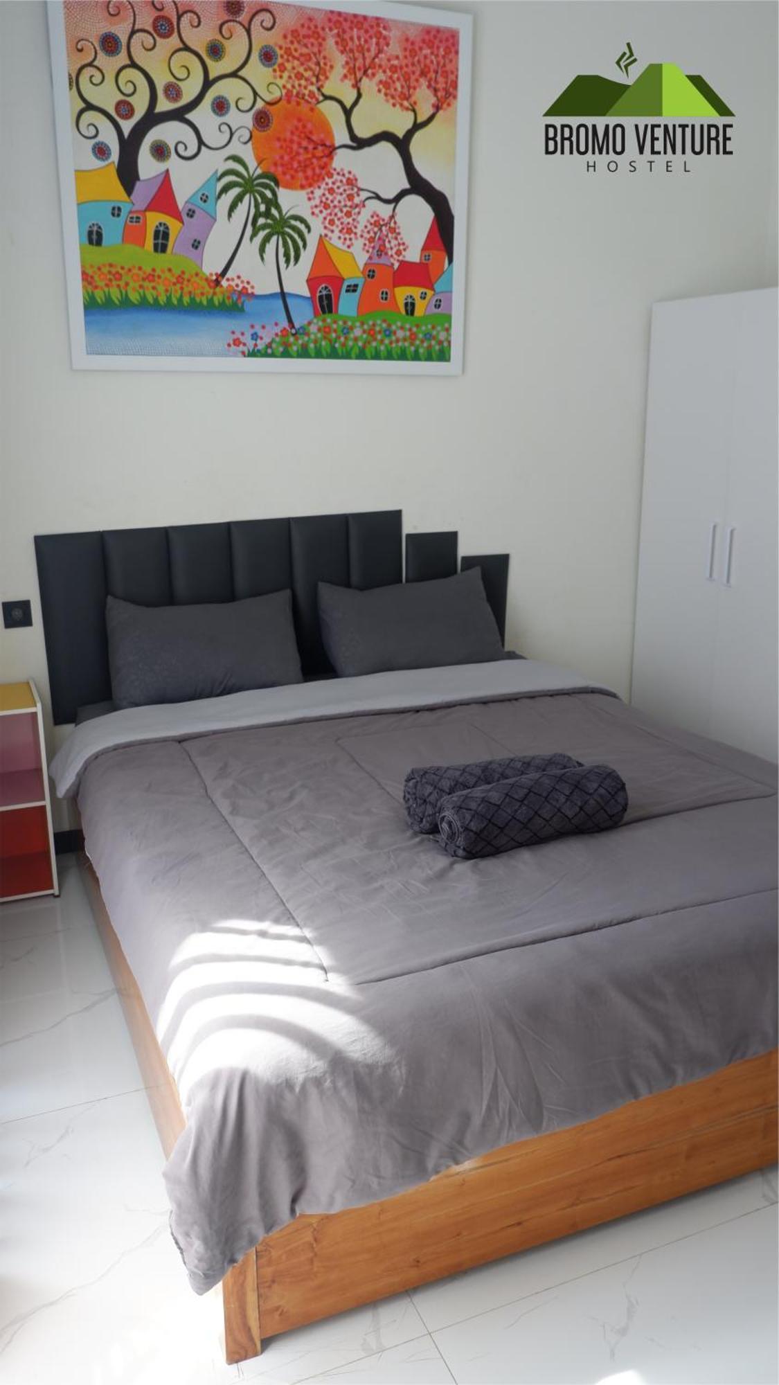 Bromo Venture Hostel Probolinggo Bagian luar foto