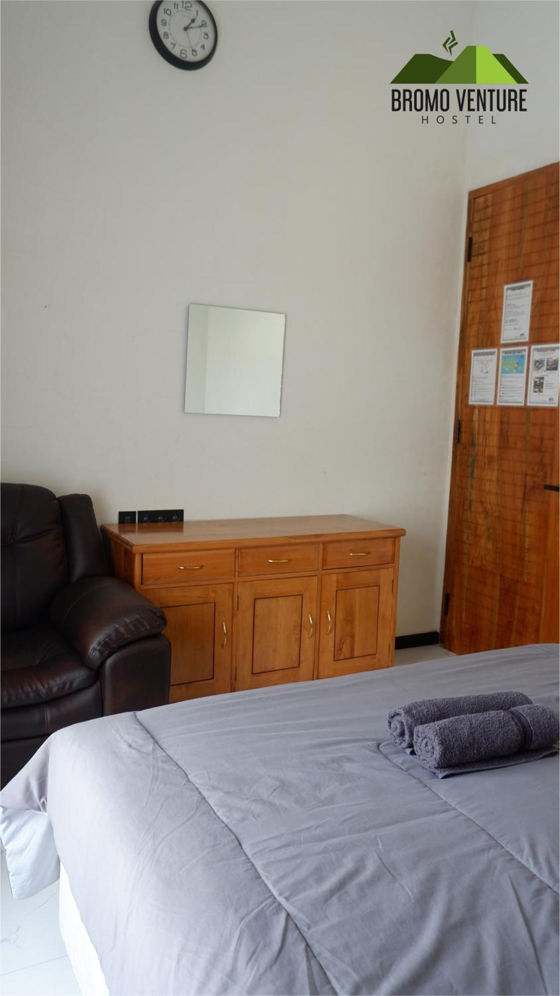 Bromo Venture Hostel Probolinggo Bagian luar foto