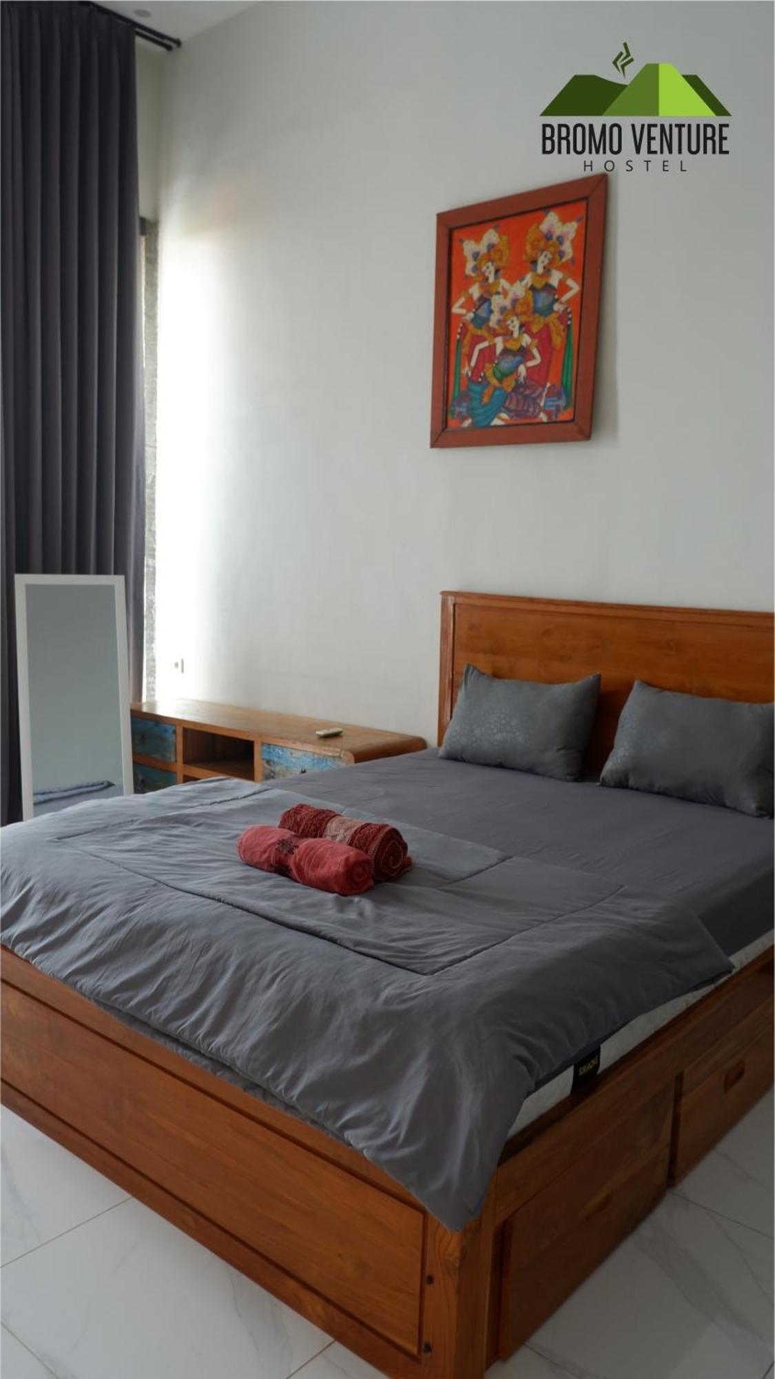 Bromo Venture Hostel Probolinggo Bagian luar foto